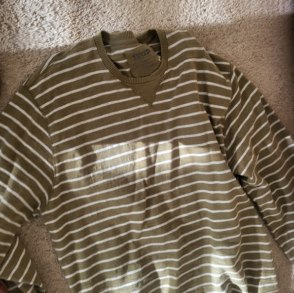 Button up, polos,sweaters - Picture 3 of 9